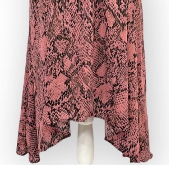 VANITY ROOM SNAKE PRINT HANKER CHIEF HEM DRESS SIZE SMALL - Picture 5 of 7